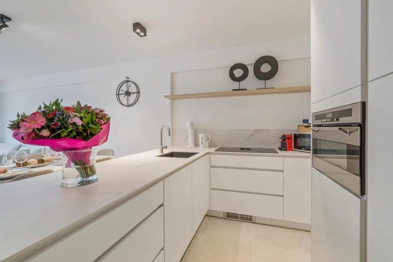 アパート Modern Appartement In Hartje Oostende ベルギー